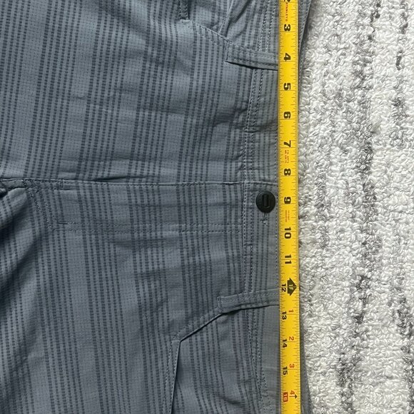 Kuhl Athletic Shorts - Size 34 - Never Worn - Picture 5 of 7